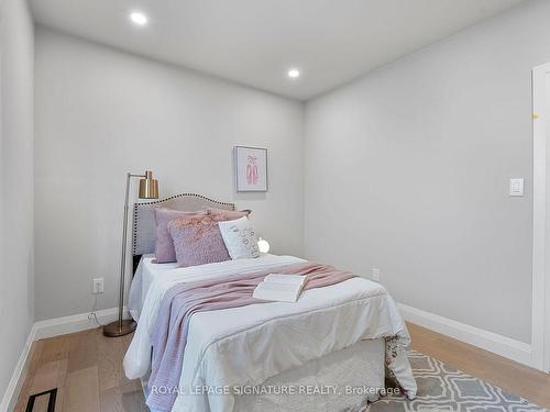 211 Gilbert Ave, Toronto, ON - Indoor Photo Showing Bedroom