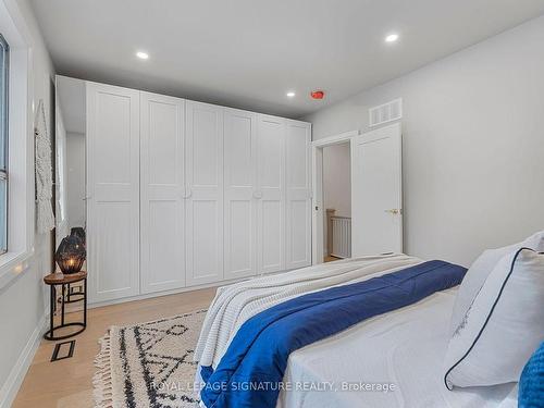 211 Gilbert Ave, Toronto, ON - Indoor Photo Showing Bedroom