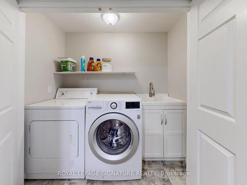 63 Hamilton Hall Dr, Markham, ON - Indoor Photo Showing Laundry Room