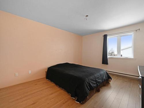 Master bedroom - 301-1023 Rue St-Jacques, Saint-Jean-Sur-Richelieu, QC - Indoor Photo Showing Bedroom