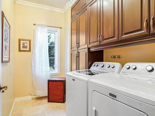 Salle de lavage - 200 Rue Bruno, Saint-Jean-De-Matha, QC - Indoor Photo Showing Laundry Room