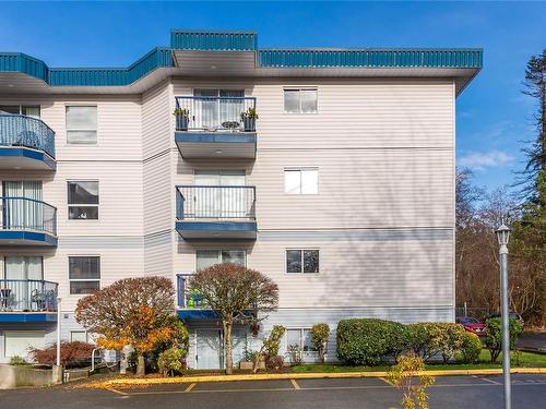 400-200 Back Rd, Courtenay, BC - Outdoor With Balcony