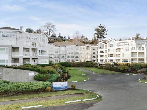 206-350 Island Hwy South, Campbell River, BC - Outdoor With Balcony With Facade