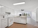 206-350 Island Hwy South, Campbell River, BC  - Indoor Photo Showing Kitchen 