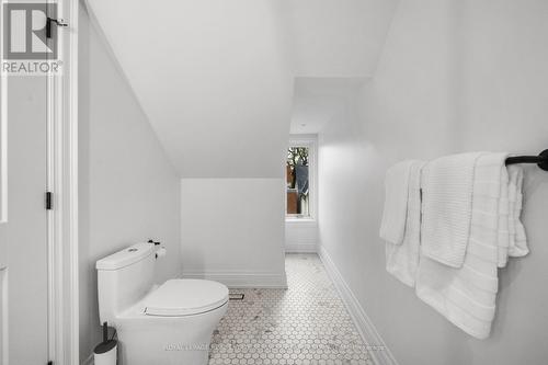 11 Ottawa Street, Toronto, ON - Indoor Photo Showing Bathroom