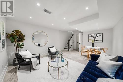 11 Ottawa Street, Toronto, ON - Indoor Photo Showing Living Room