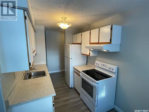 202 309 A Cree Crescent, Saskatoon, SK - Indoor Photo Showing Kitchen