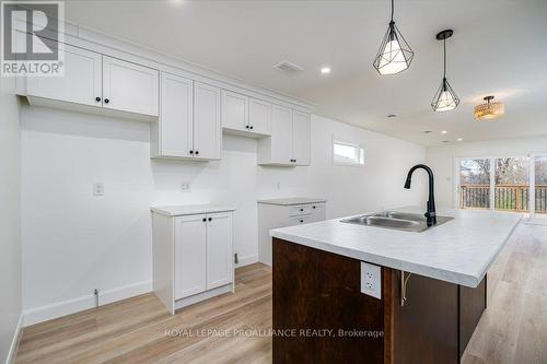 A - 10 Aldersgate Drive, Belleville, ON - Indoor Photo Showing Kitchen With Double Sink