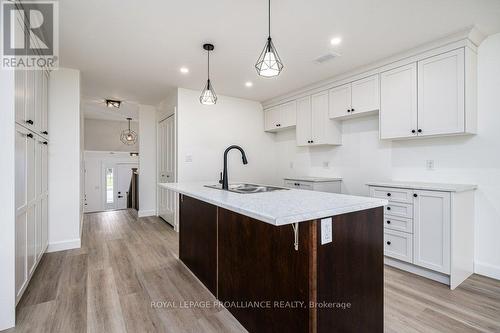 A - 10 Aldersgate Drive, Belleville, ON - Indoor Photo Showing Kitchen