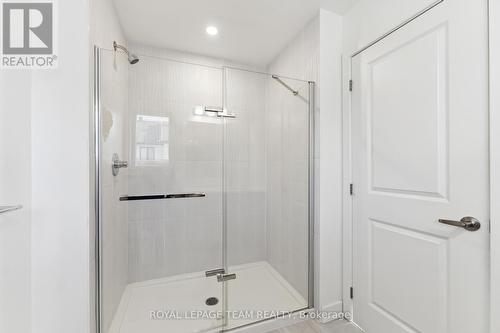 611 Rathburn Lane, Ottawa, ON - Indoor