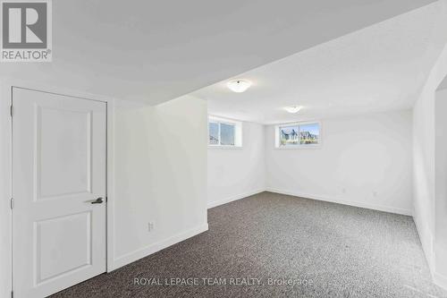 611 Rathburn Lane, Ottawa, ON - Indoor Photo Showing Other Room