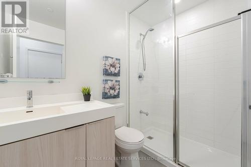 2304 - 20 Tubman Avenue, Toronto, ON - Indoor Photo Showing Bathroom