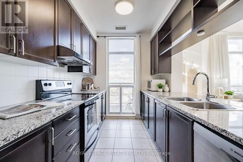 Ph3602 - 70 Town Centre Court, Toronto, ON - Indoor Photo Showing Kitchen With Double Sink With Upgraded Kitchen