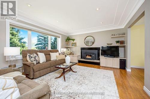 14360 Sixth Line, Halton Hills, ON - Indoor Photo Showing Living Room With Fireplace