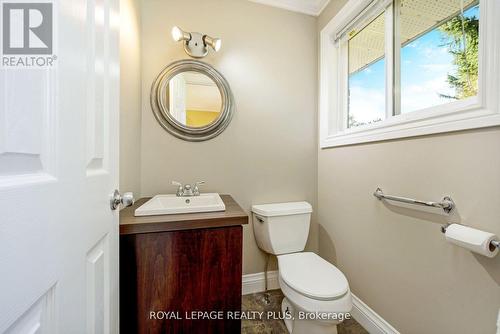 14360 Sixth Line, Halton Hills, ON - Indoor Photo Showing Bathroom