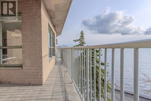 301 - 2190 Lakeshore Road, Burlington, ON - Outdoor With Balcony