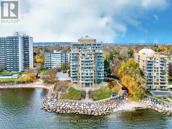 301 - 2190 LAKESHORE ROAD  Burlington, ON L7R 4K1