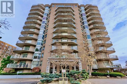 301 - 2190 Lakeshore Road, Burlington, ON - Outdoor With Balcony With Facade