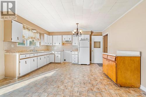 2903 Cedar Valley Road, Rideau Lakes (818 - Rideau Lakes (Bastard) Twp), ON - Indoor Photo Showing Kitchen