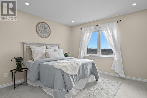 1245 Wheathill Street, Kingston (East Gardiners Rd), ON - Indoor Photo Showing Bedroom