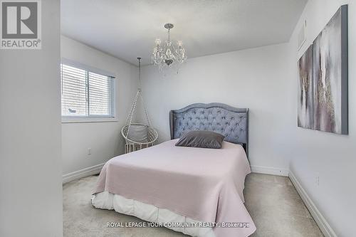 1407 Butler Street, Innisfil, ON - Indoor Photo Showing Bedroom