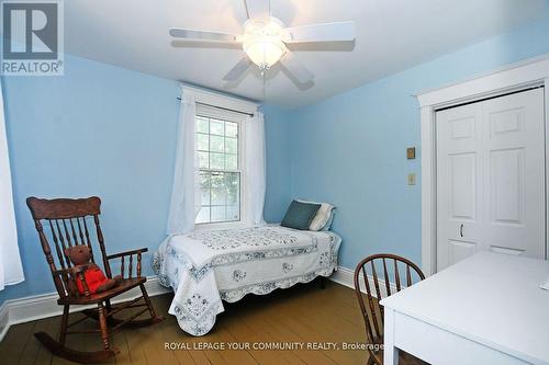 111 Edward Street, Aurora, ON - Indoor Photo Showing Bedroom