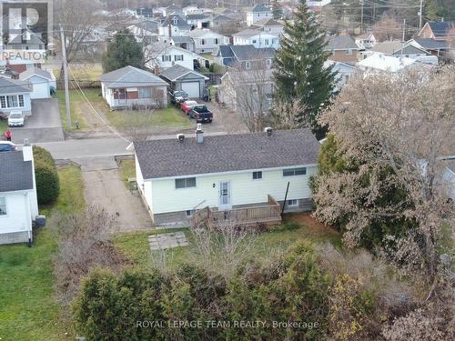 737 Eighth Street, Renfrew, ON - Outdoor