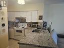 1102 - 9017 Leslie Street, Richmond Hill, ON  - Indoor Photo Showing Kitchen 