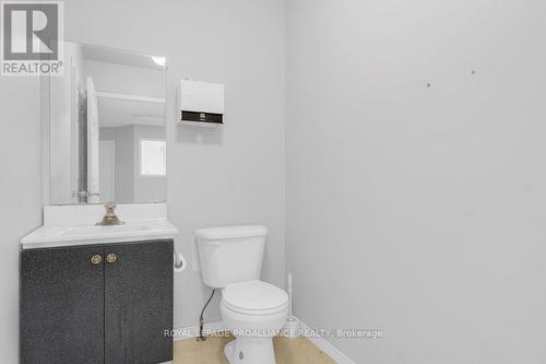 108 Russell Street N, Centre Hastings, ON - Indoor Photo Showing Bathroom