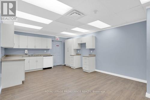 108 Russell Street N, Centre Hastings, ON - Indoor Photo Showing Kitchen