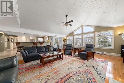 97 Carter Road, Quinte West, ON - Indoor Photo Showing Living Room