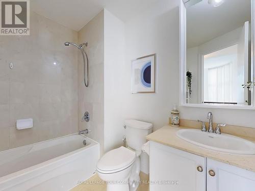 Th2 - 60 Byng Avenue, Toronto, ON - Indoor Photo Showing Bathroom