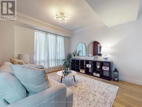 Th2 - 60 Byng Avenue, Toronto, ON - Indoor Photo Showing Living Room