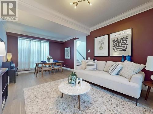 Th2 - 60 Byng Avenue, Toronto, ON - Indoor Photo Showing Living Room