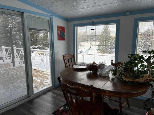 89 Earl Road, Kakabeka Falls, ON - Indoor Photo Showing Dining Room