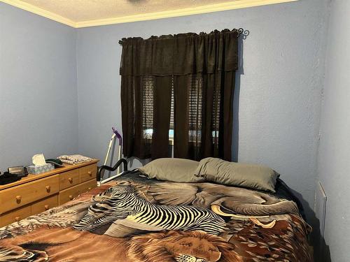 89 Earl Road, Kakabeka Falls, ON - Indoor Photo Showing Bedroom