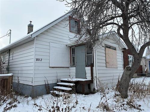 802 Magnus Ave, Winnipeg, MB 