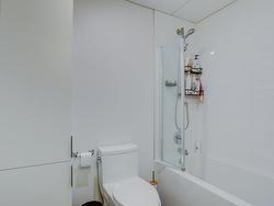 Ensuite bathroom - 