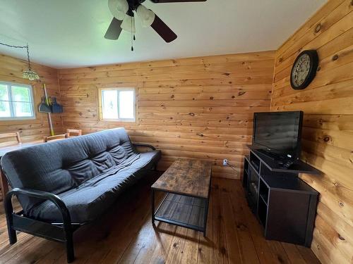 IntÃ©rieur - 47Z  - 56Z Ch. De Moffet-Latulipe, Moffet, QC - Indoor Photo Showing Living Room