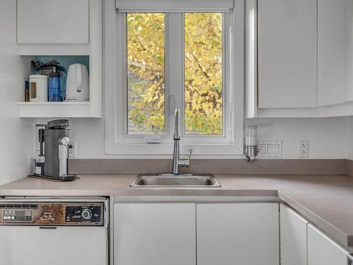 Kitchen - 1062 Rue De La Rivière, Québec (Sainte-Foy/Sillery/Cap-Rouge), QC - Indoor Photo Showing Kitchen