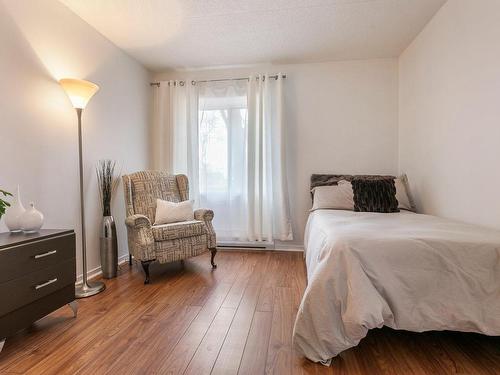 Chambre Ã Â coucher - 480 Place Samuel-De Champlain, Boucherville, QC - Indoor Photo Showing Bedroom