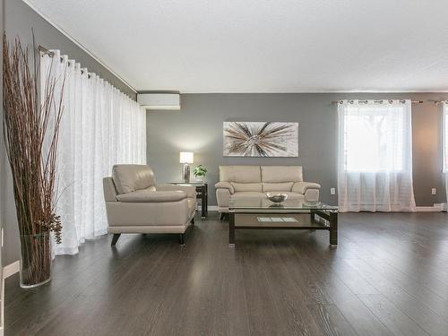 Salon - 480 Place Samuel-De Champlain, Boucherville, QC - Indoor Photo Showing Living Room