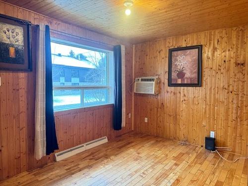 Living room - 1970 Rue Davidson, Trois-Rivières, QC - Indoor Photo Showing Other Room