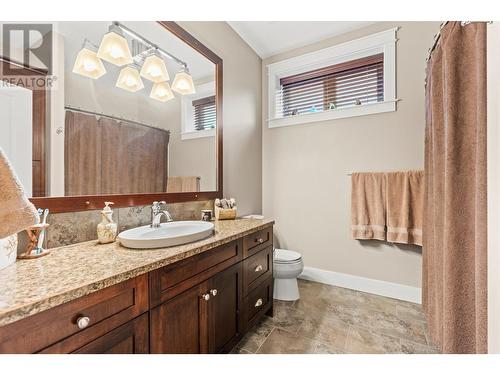 242 Dormie Place, Vernon, BC - Indoor Photo Showing Bathroom