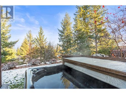 242 Dormie Place, Vernon, BC - Outdoor