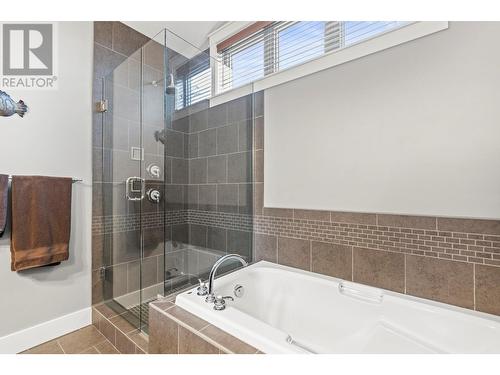 242 Dormie Place, Vernon, BC - Indoor Photo Showing Bathroom