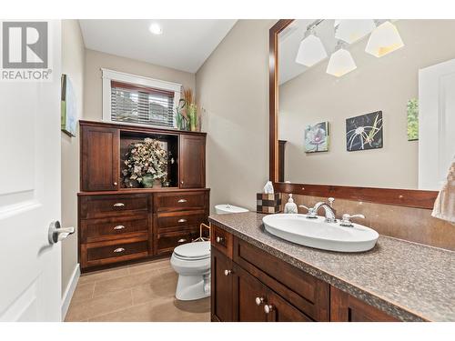 242 Dormie Place, Vernon, BC - Indoor Photo Showing Bathroom