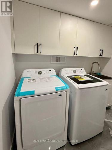 2794 Heardcreek Trail, London, ON - Indoor Photo Showing Laundry Room