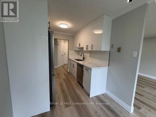 107 - 1600 Adelaide Street N, London, ON - Indoor Photo Showing Kitchen