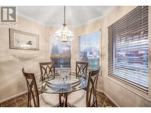 595 Yates Road Unit# 34 Lot# 76, Kelowna, BC - Indoor Photo Showing Dining Room